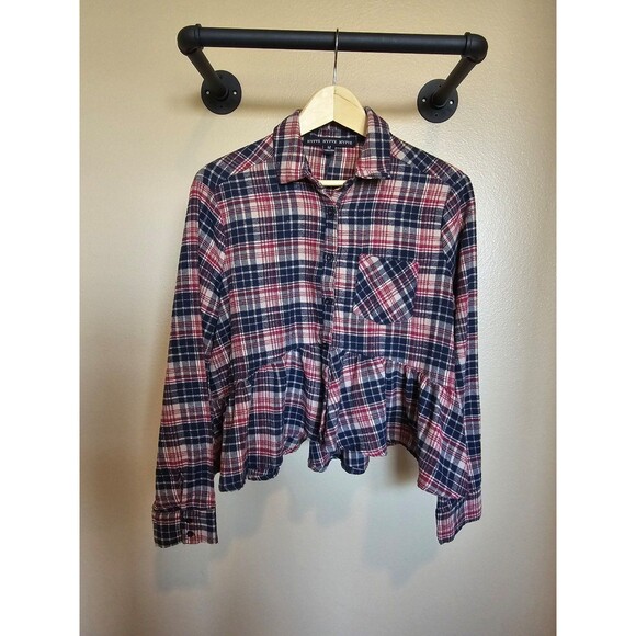 Flannel button up shirt size medium - Picture 1 of 9